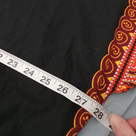 Hooded Vibrant Bohemian Style Top - Picture 2 of 7